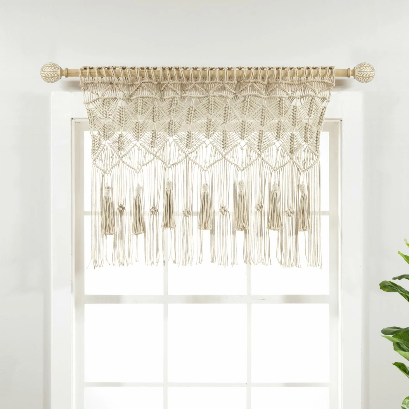 Brand new 😍 Gifts For Her Lush Decor Boho Macramé Tassel Valance - Neutral 🌟 2 Brand new 😍 Gifts For Her Lush Decor Boho Macramé Tassel Valance - Neutral 🌟 - Image 2