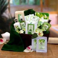 Brand new 🤩 Gift Basket Drop Shipping Gift Baskets Cucumber & Melon Calming Spa Bath & Body Gift Basket 🥰