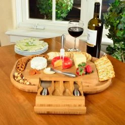 Brand new 😀 Top Gifts Picnic At Ascot Malvern Deluxe Bamboo Cheese Board Set With 4 Tools 🌟