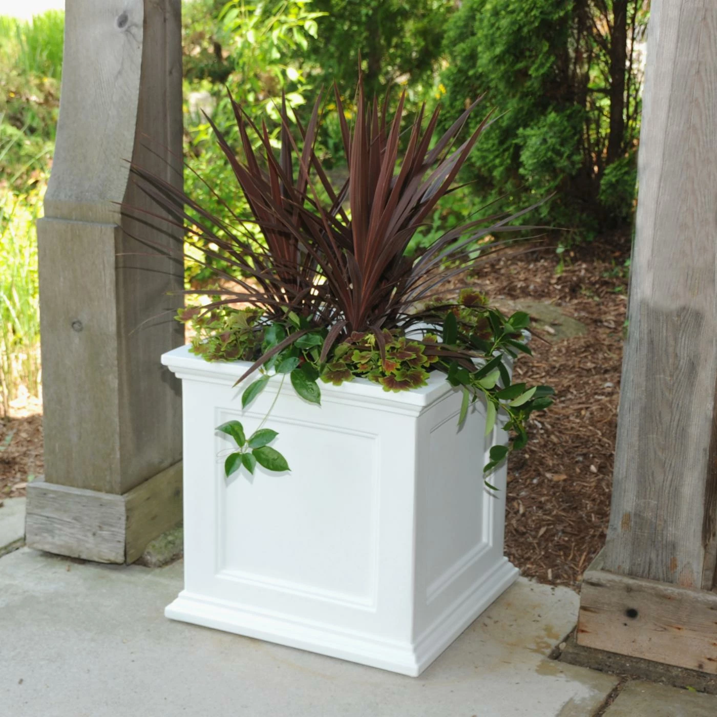 Discount ๐ Gifts For Her Mayne Square Polyethylene Fairfield Patio Planter โจ 4 Discount ๐ Gifts For Her Mayne Square Polyethylene Fairfield Patio Planter โจ - Image 4